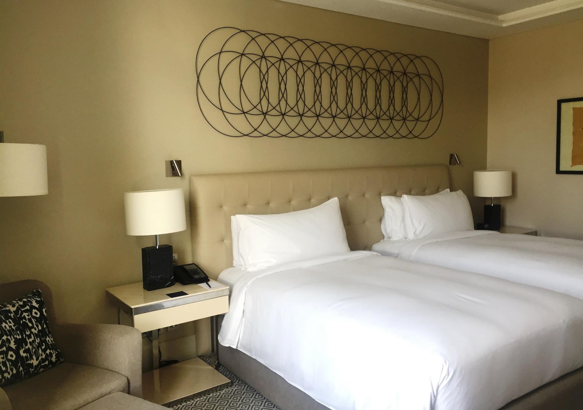 Hilton Tanger City Center Exteriér fotografie A room at the hotel
